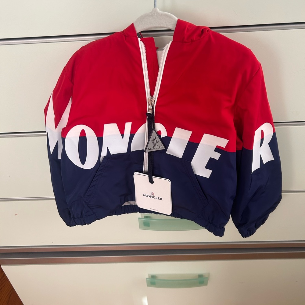 Moncler toddler boys Kruth Giubbotto hooded jacket in red/blue sz 3A